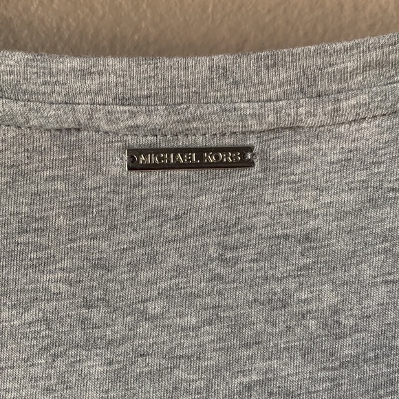 MICHAEL KORS Sequin Cold Shoulder Gray Short Sleeve Top - Picture 13 of 13
